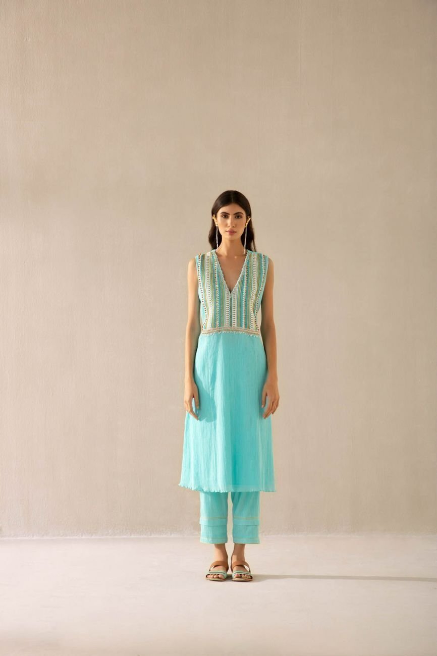 Blue Moon Lace Kurta Set - Image 5